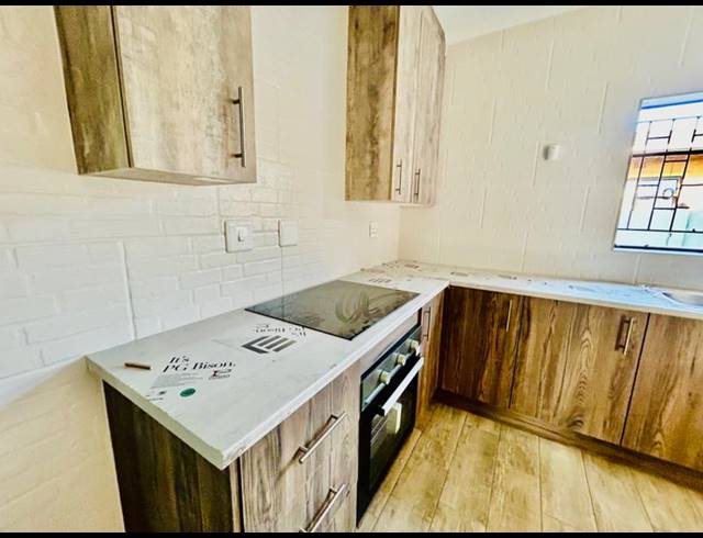 3 BEDROOM HOUSE FOR SALE IN VANDERBIJLPARK CW 4